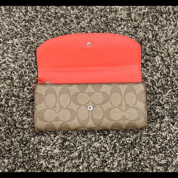 Coach wallet - Picture 2 of 8